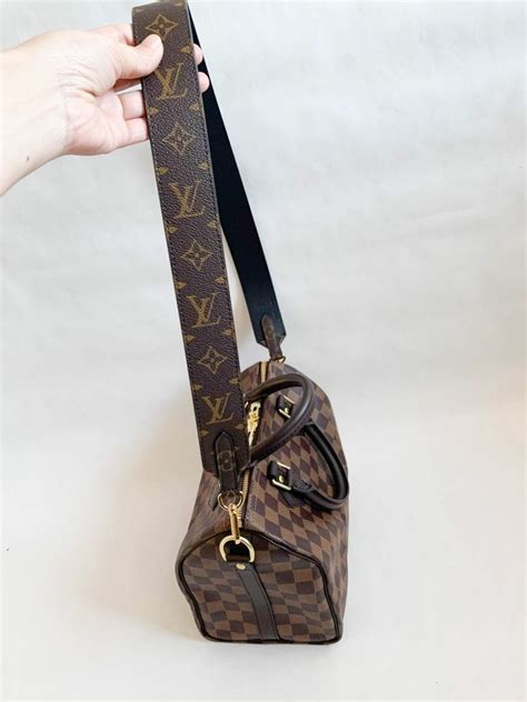 louis vuitton daily pouch with strap|Louis Vuitton purse one strap.